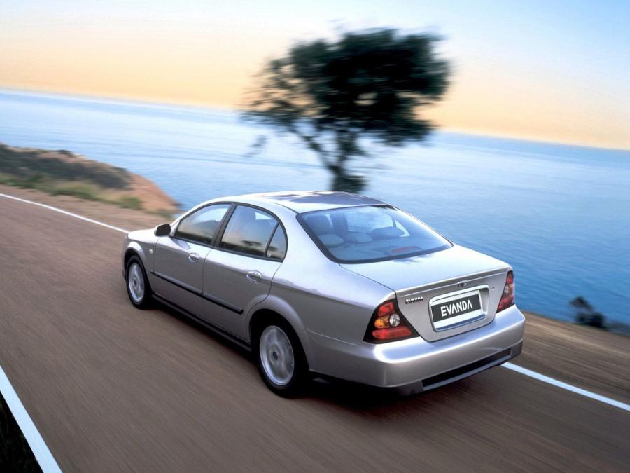  Daewoo Evanda 2003 года  (фото 14 из 19)